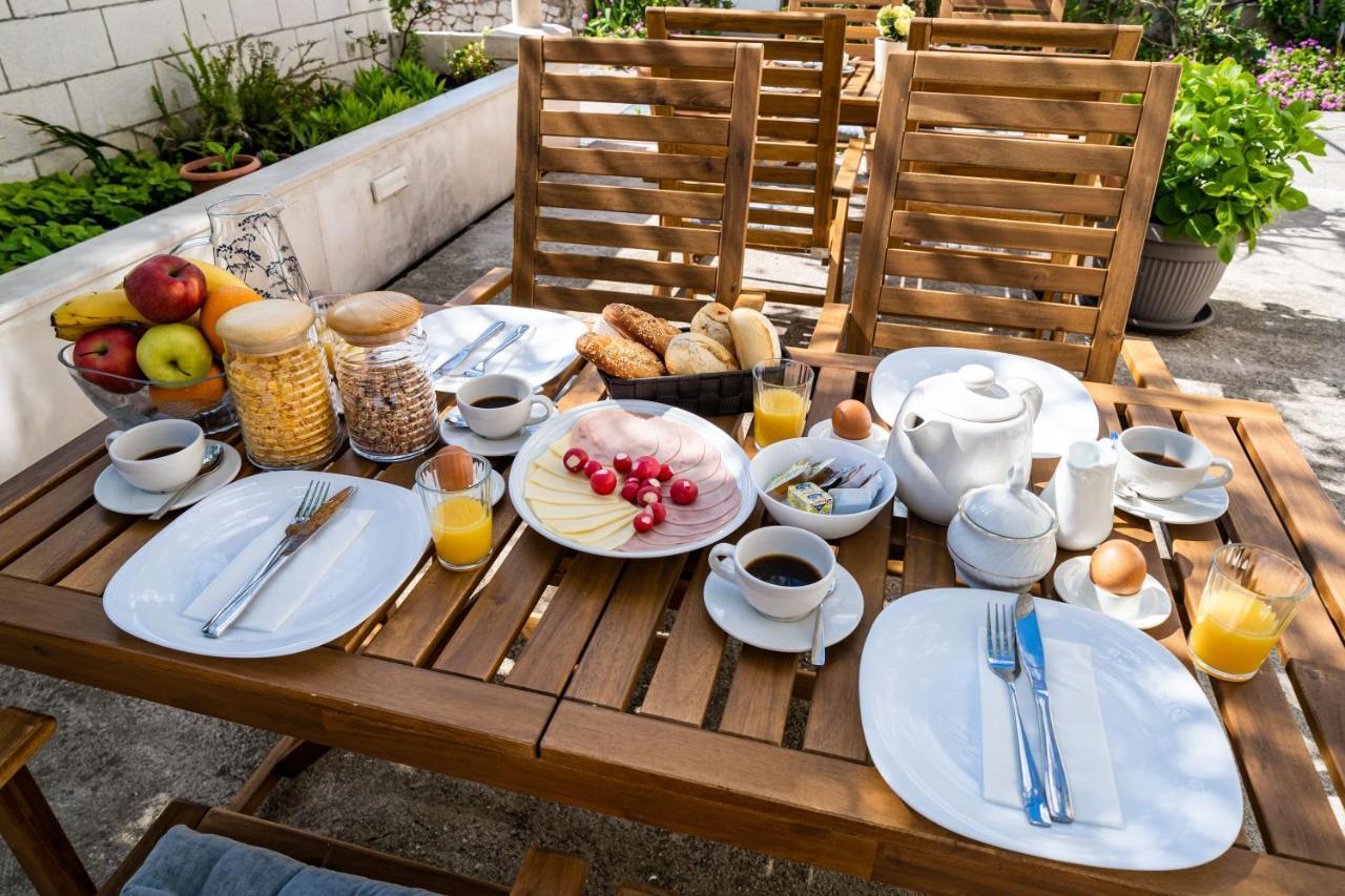 Francesca Guesthouse ムリニ エクステリア 写真