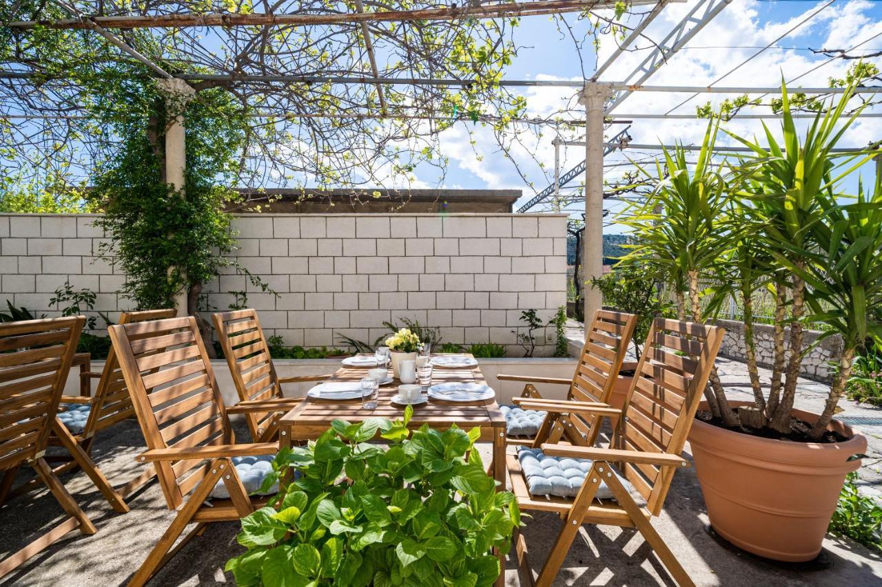 Francesca Guesthouse ムリニ エクステリア 写真