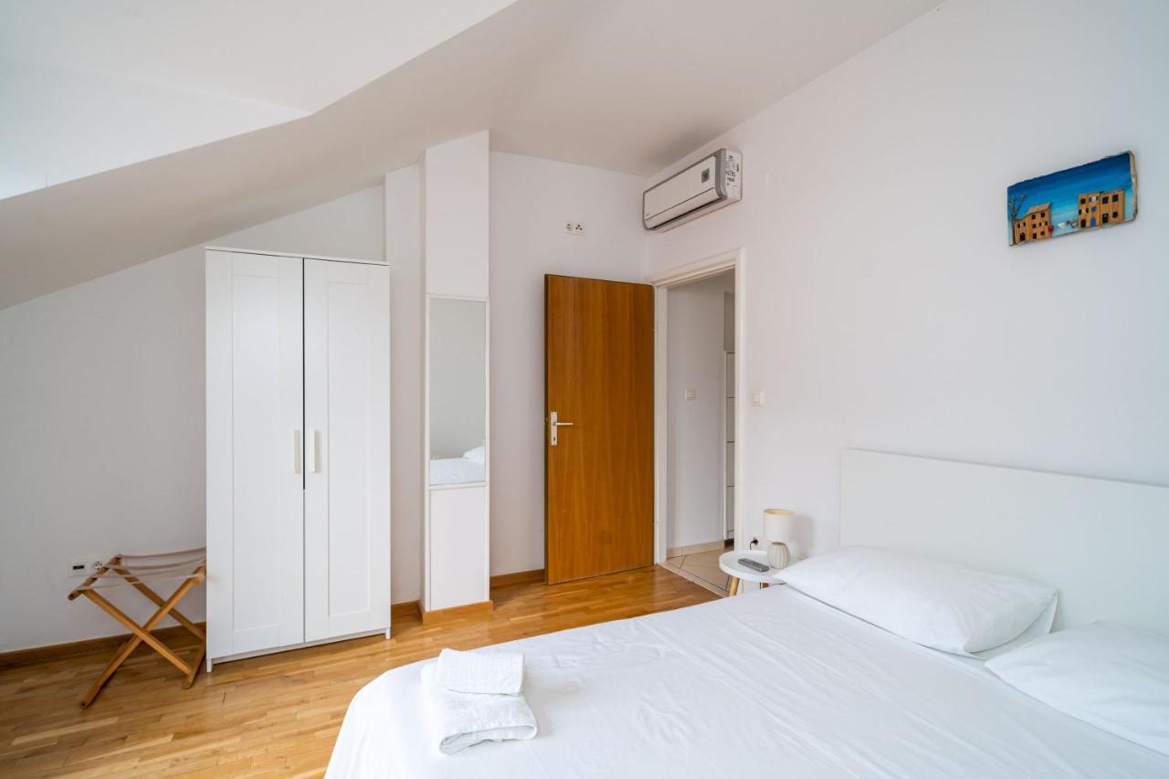 Francesca Guesthouse ムリニ エクステリア 写真