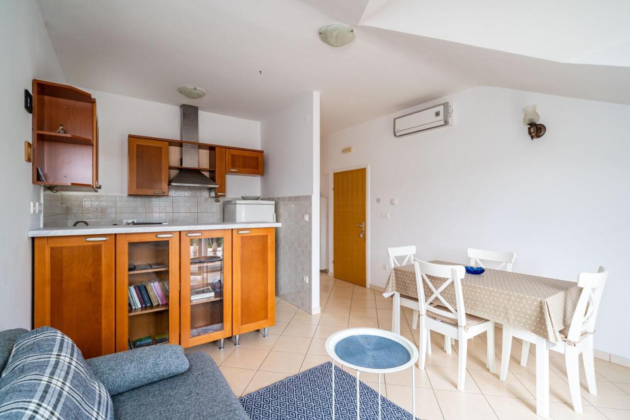 Francesca Guesthouse ムリニ エクステリア 写真