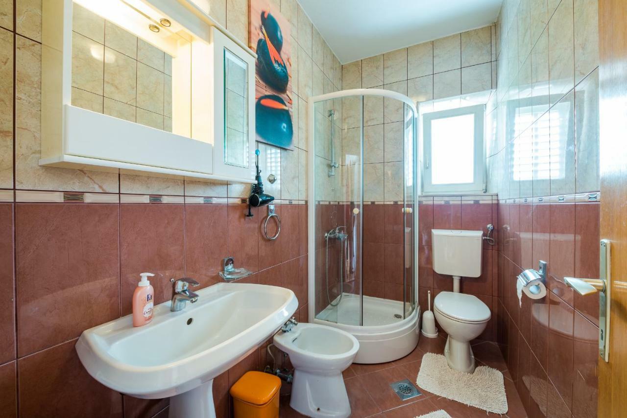 Francesca Guesthouse ムリニ エクステリア 写真